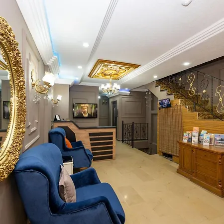 Hotel Ista Palace 3*
