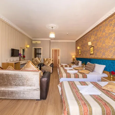 Ista Palace מלון