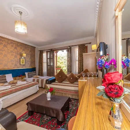 מלון Ista Palace