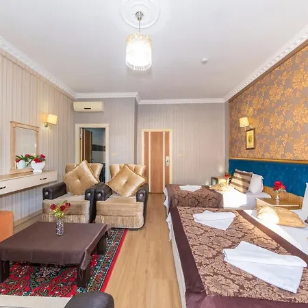 Ista Palace מלון