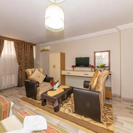 Hotel Ista Palace