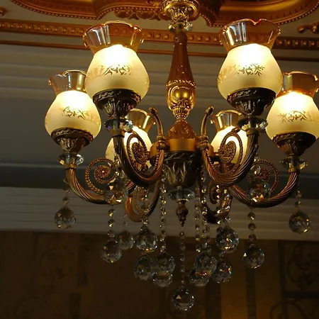 Ξενοδοχείο Ista Palace 3*