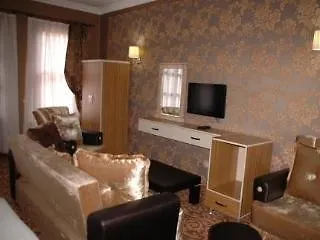 Ξενοδοχείο Ista Palace